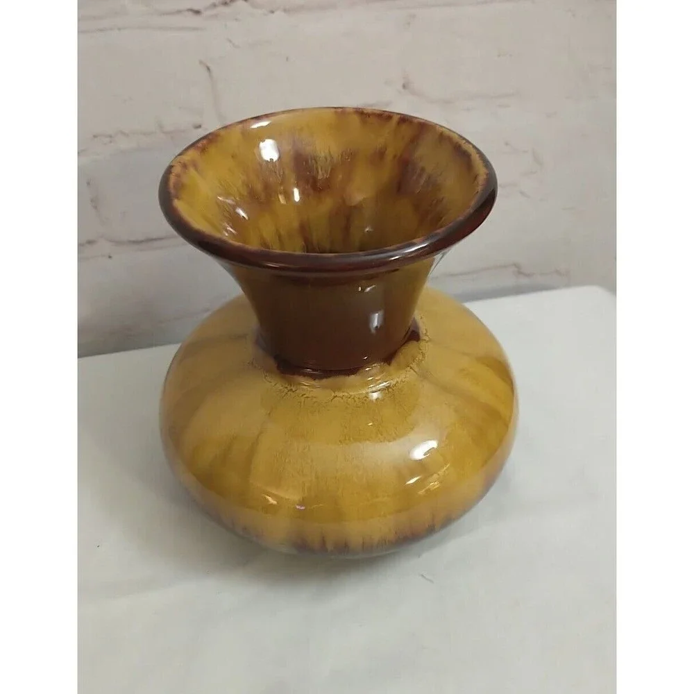 Vintage MCM Blue Mountain Pottery Vase Glossy Yellow & Brown Glaze 5" - Picture 1 of 8